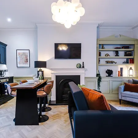 The Jane Austen In - Sleeps 6