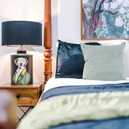 Contemporary Central 2 Bed Abode In York - Sleeps 6 York