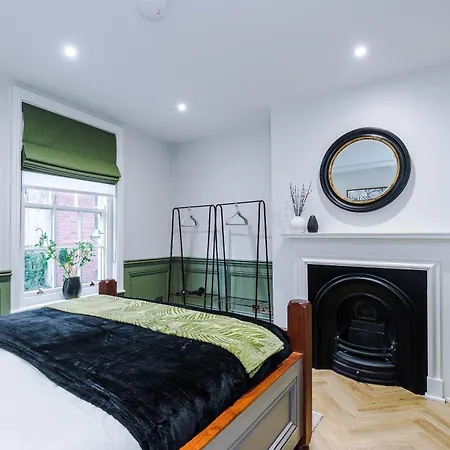 Apartment Contemporary Central 2 Bed Abode In York - Sleeps 6 *