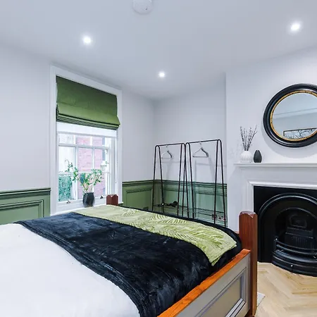 Contemporary Central 2 Bed Abode In York - Sleeps 6 York