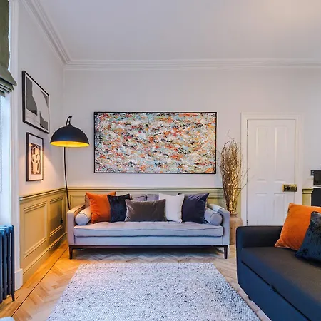 Contemporary Central 2 Bed Abode In York - Sleeps 6 Apartment *