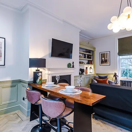 Contemporary Central 2 Bed Abode In York - Sleeps 6 York